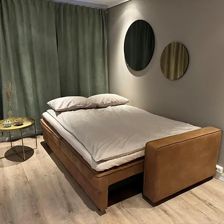 Bergenshus Rett Ved Bryggen I Берген