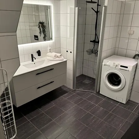 Bergenshus Rett Ved Bryggen I Bergen