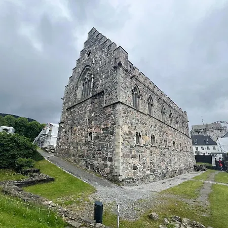 Апартаменты Bergenshus Rett Ved Bryggen I *