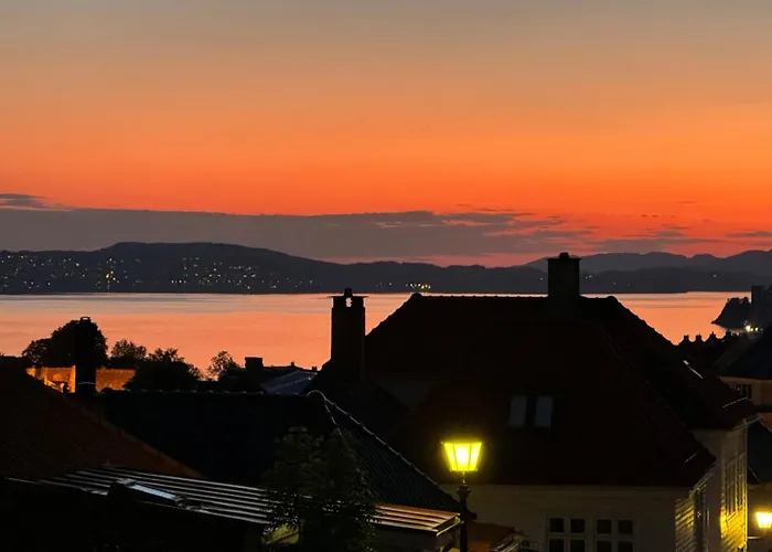 Bergenshus Rett Ved Bryggen I