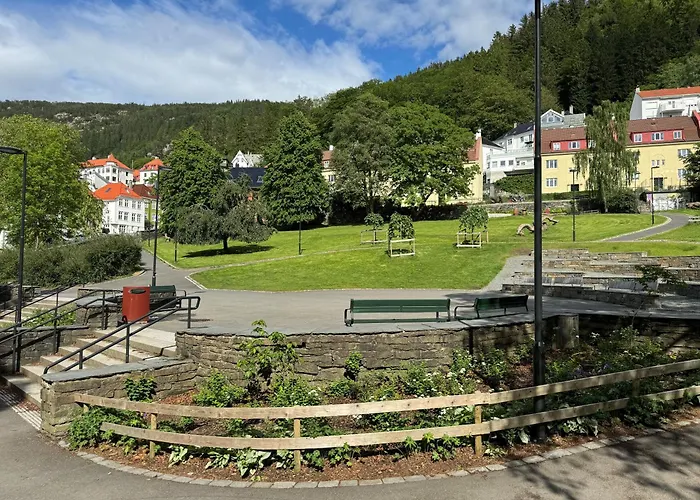 Bergenshus Rett Ved Bryggen I Bergen