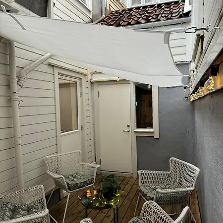 Appartement Bergenshus Rett Ved Bryggen I Bergen